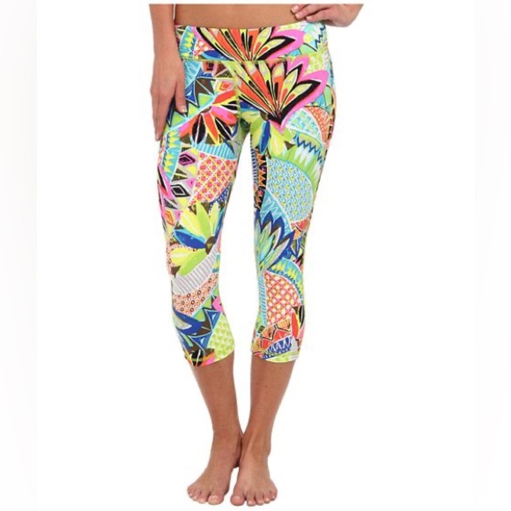 Trina Turk Bora Bora Colorful Patterned Capris Mid Length Leggings Size Small